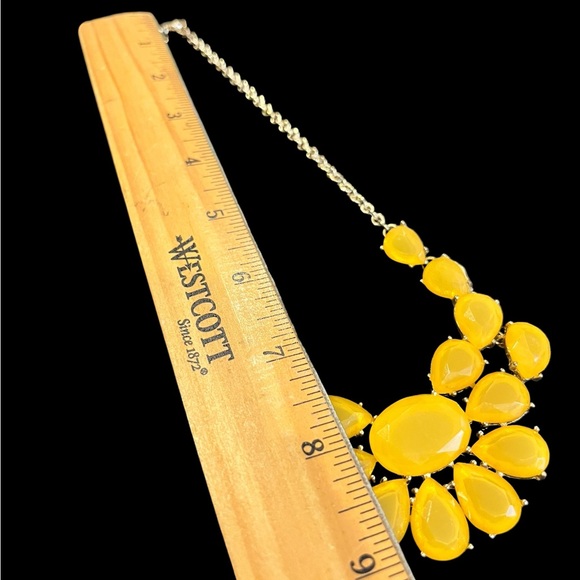 Lemony luscious statement necklace from Anthropologie - Picture 8 of 8